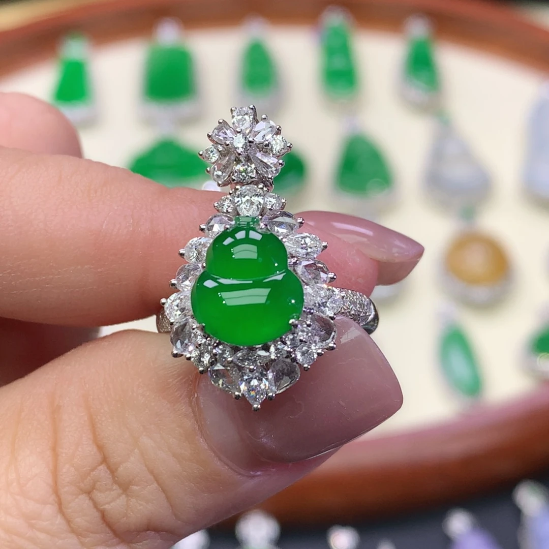 翡翠18K金镶嵌吊坠(不含链)