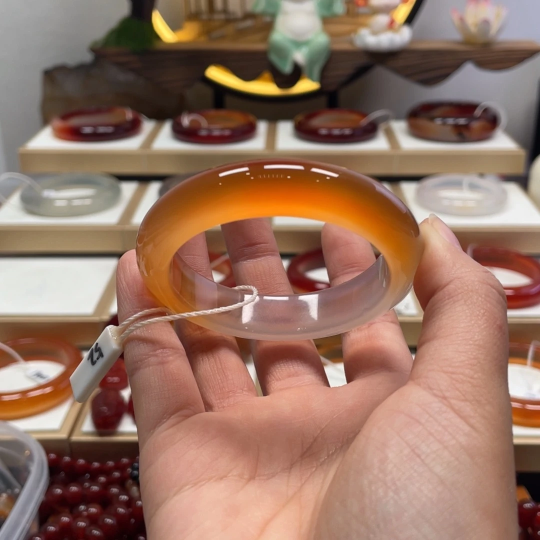 玛瑙/玉髓未镶嵌手镯