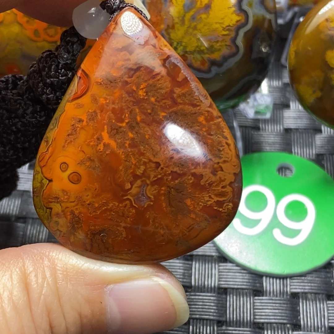 未镶嵌颈饰玛瑙/玉髓阿*