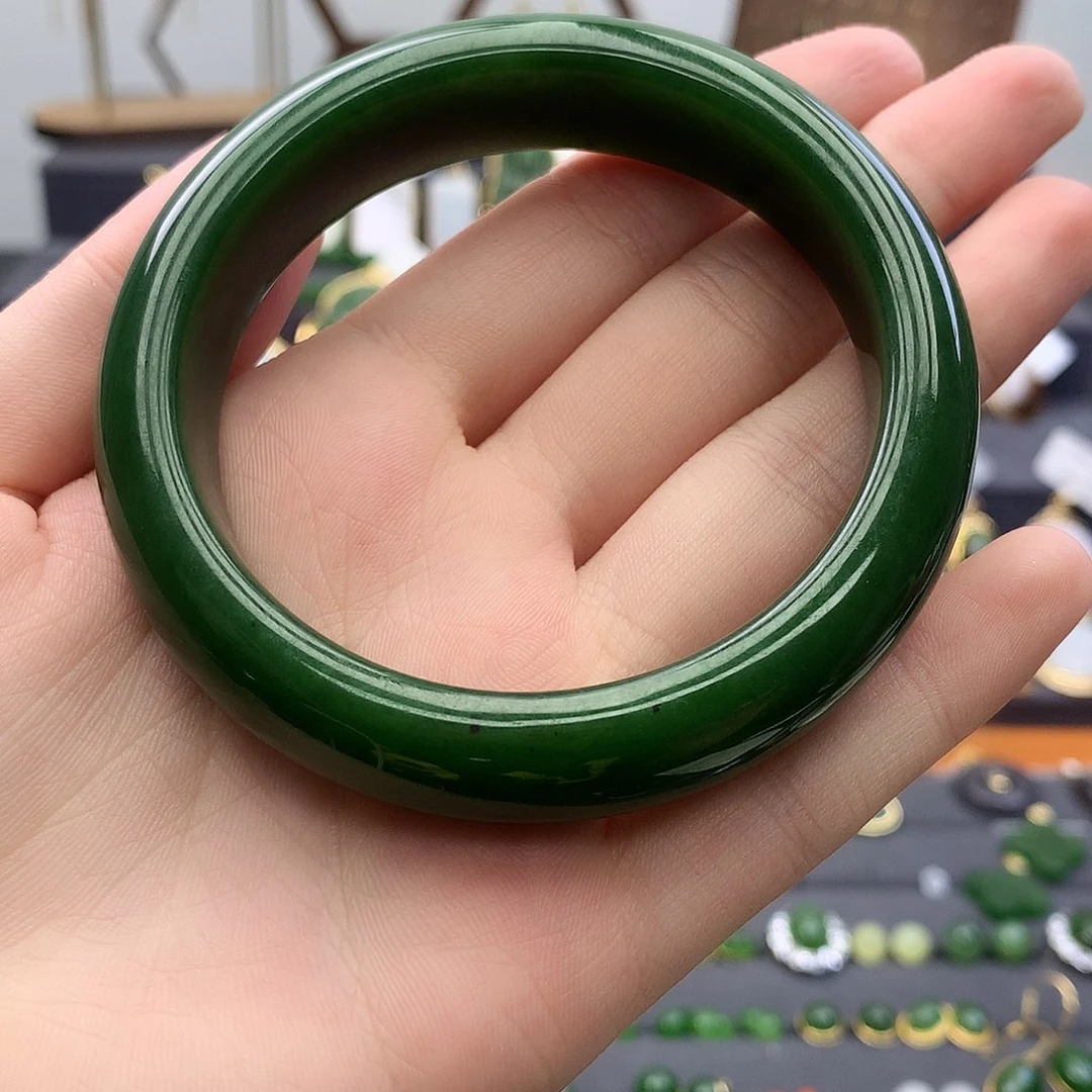 A****和田玉手镯未镶嵌