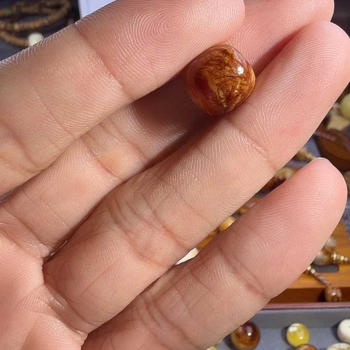快***…琥珀未镶嵌珠宝奇石琥珀