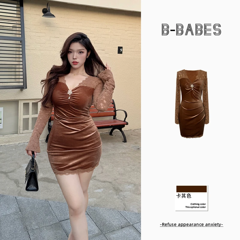 B-babes【焦糖夜曲】大码复古设计感V领性感蕾丝拼接修身显瘦包臀裙