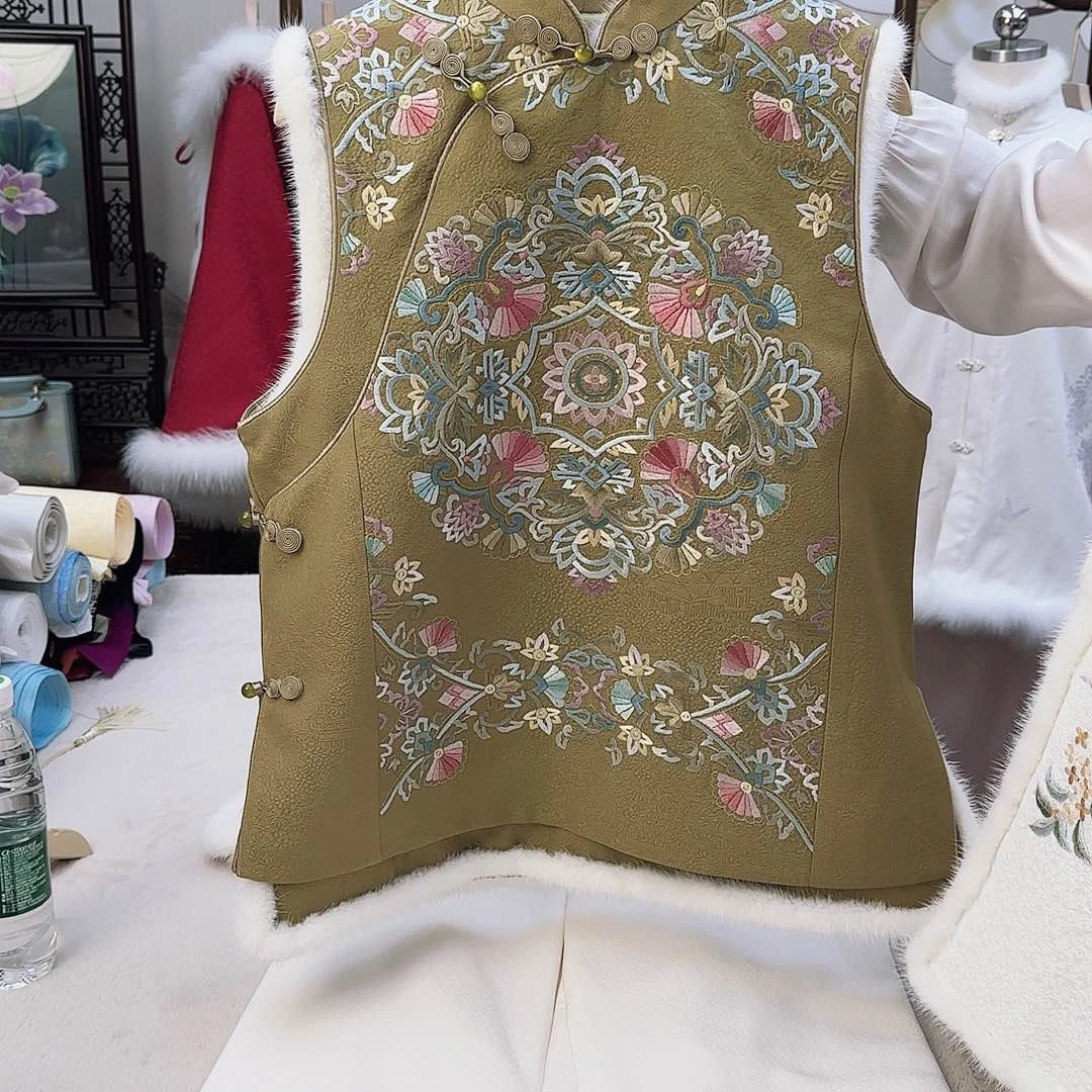 刺绣2.真丝苏绣棉服马甲