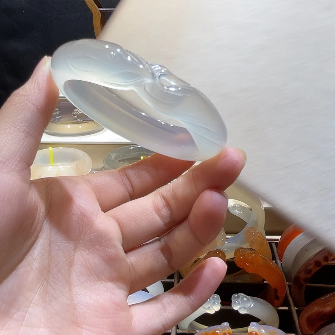 玛瑙/玉髓未镶嵌手镯