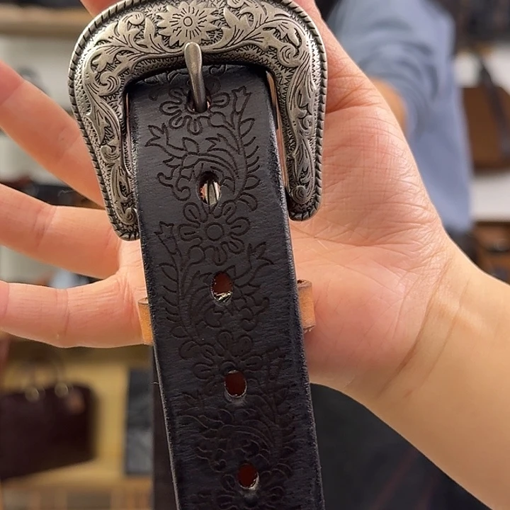 薇***笑复古雕花加厚黑色