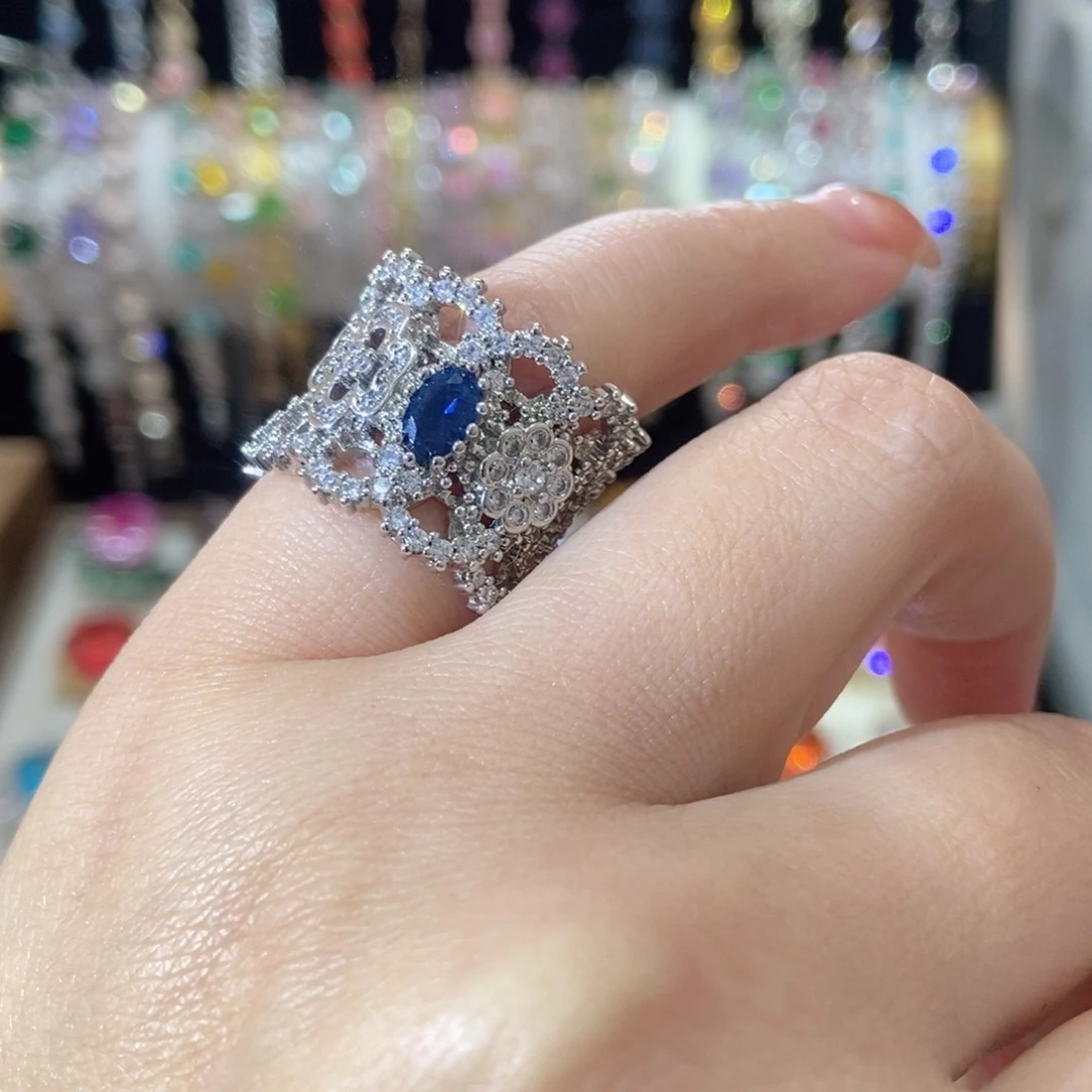 66锆石（处理）戒指