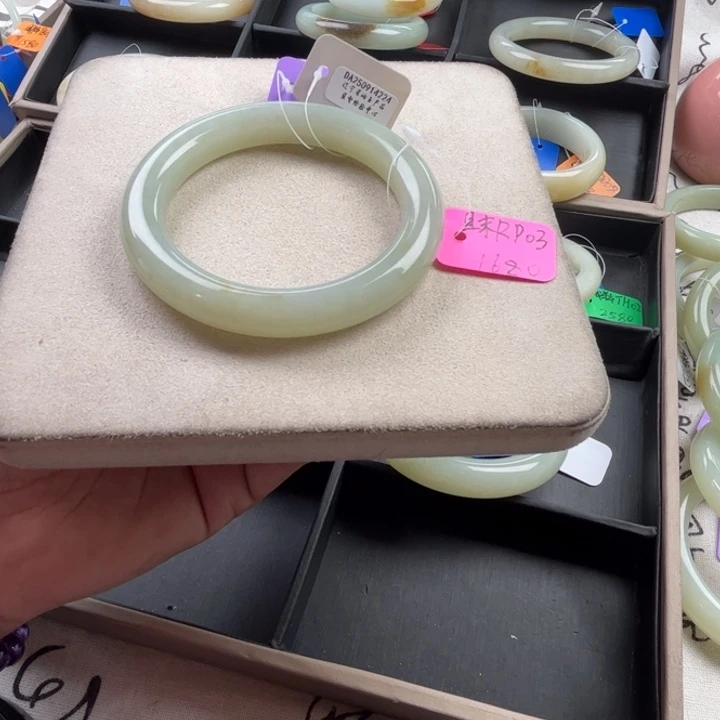 未镶嵌手镯和田玉玲珑美镯59.2