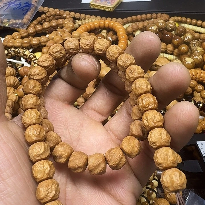 符***号吊坠猴头核桃微瑕手串两条