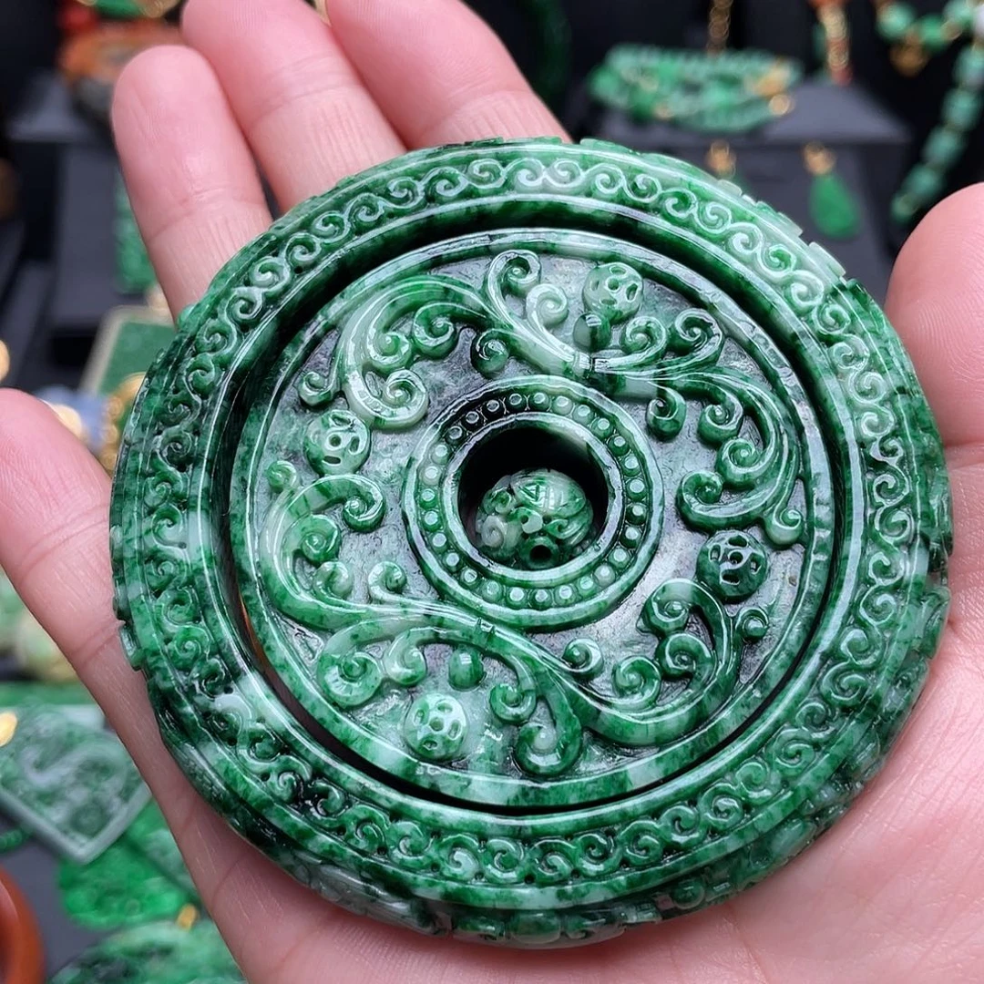 翡翠未镶嵌手镯套装