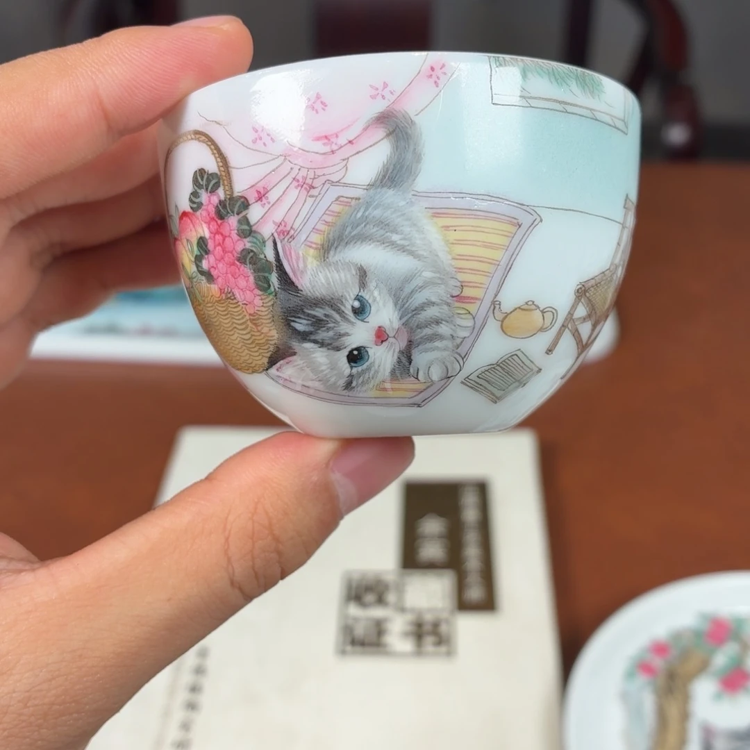 瓷杯子瓷姑娘景德镇陶瓷艺术