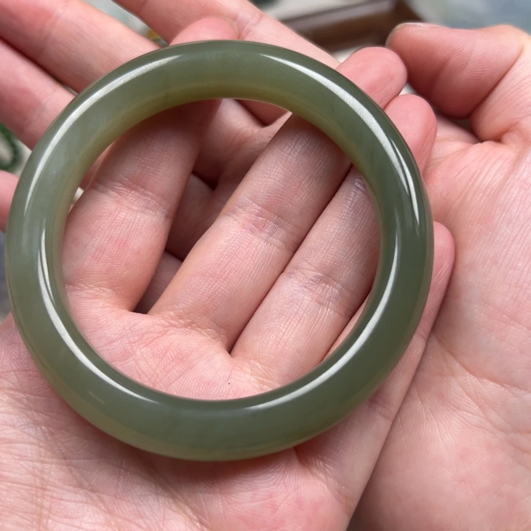 未镶嵌手镯和田玉心**律