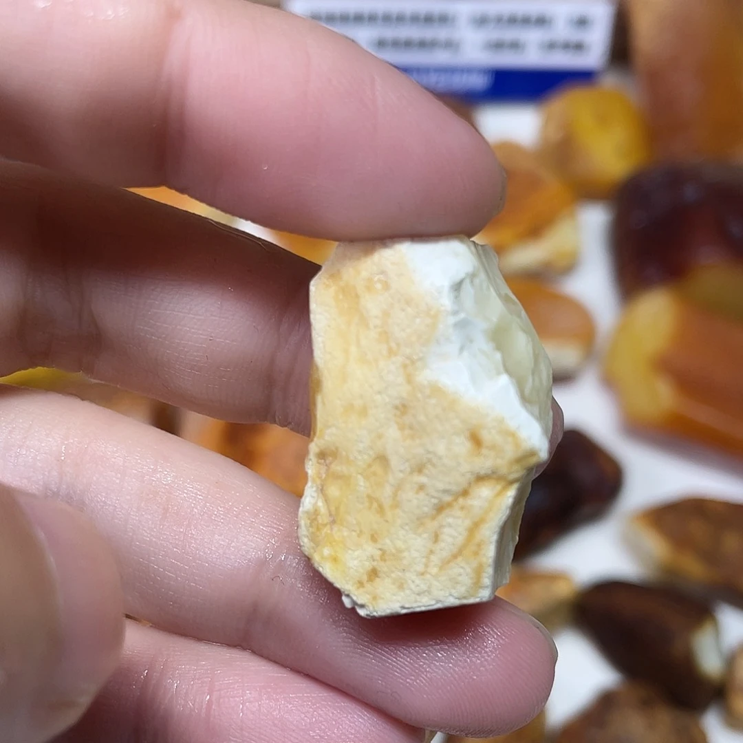 定制琥珀未镶嵌原矿琥珀