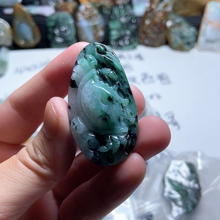 翡翠未镶嵌颈饰翡翠a货