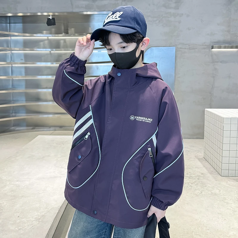 男童外套春秋款2025新款中大童帅气风衣洋气连帽男孩春季冲锋衣潮