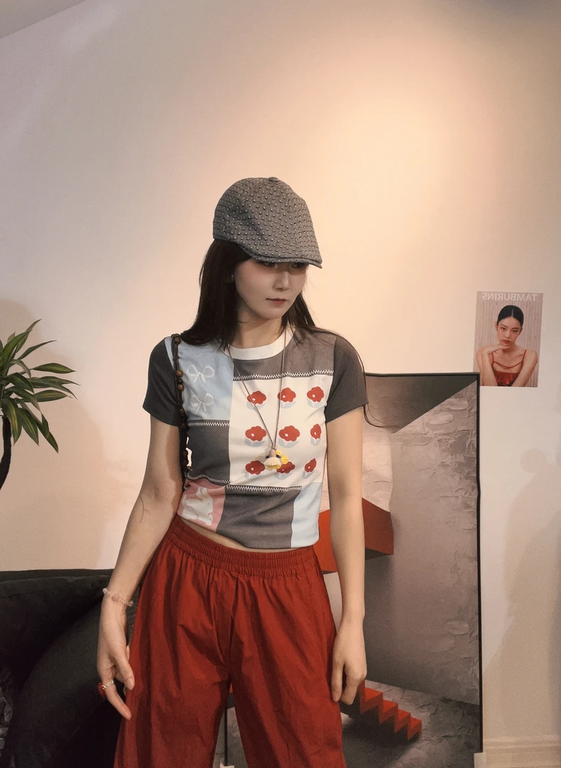 韩系花朵拼接女装T