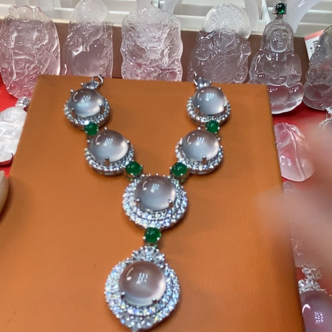 石英质玉合金项链