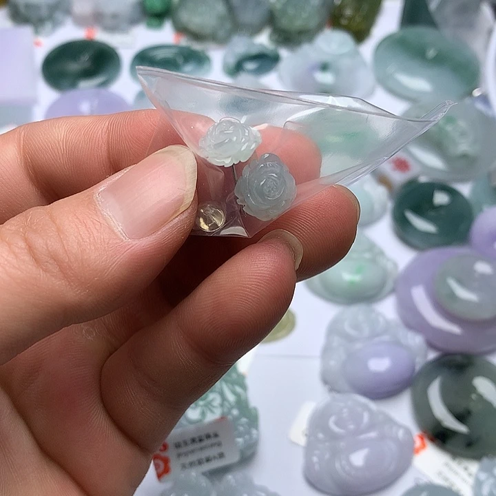 翡翠未镶嵌颈饰天然翡翠