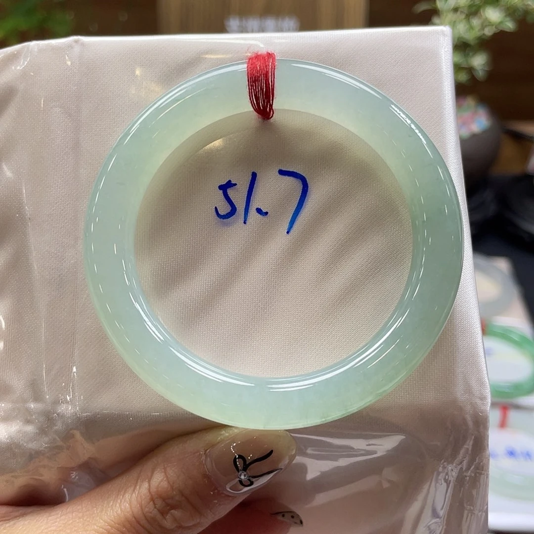 翡翠未镶嵌手镯33 号