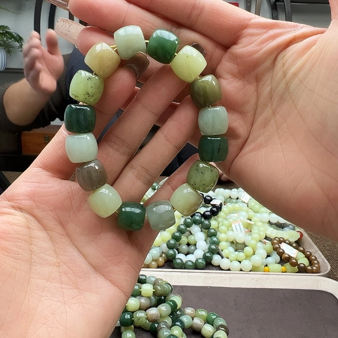 和田玉未镶嵌手链14多宝