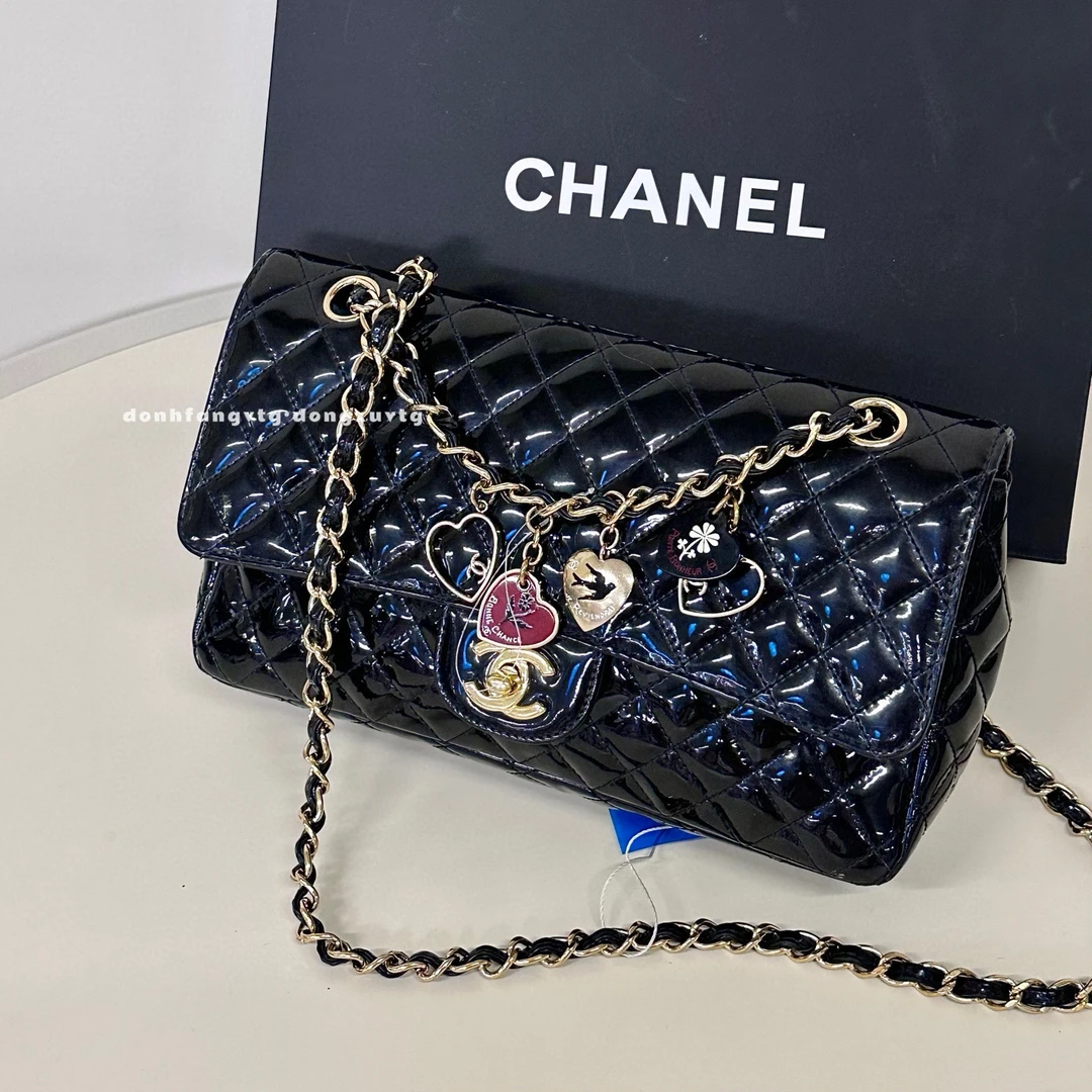 95新 Chanel/香奈儿 chanel 黑金漆皮情人节限定cf斜挎包K