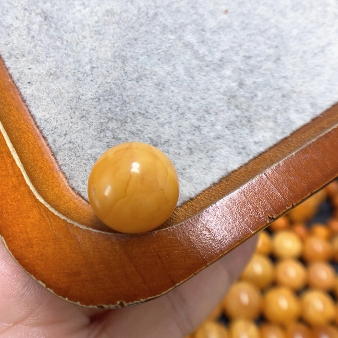 蜜蜡裸石未镶嵌白*配饰