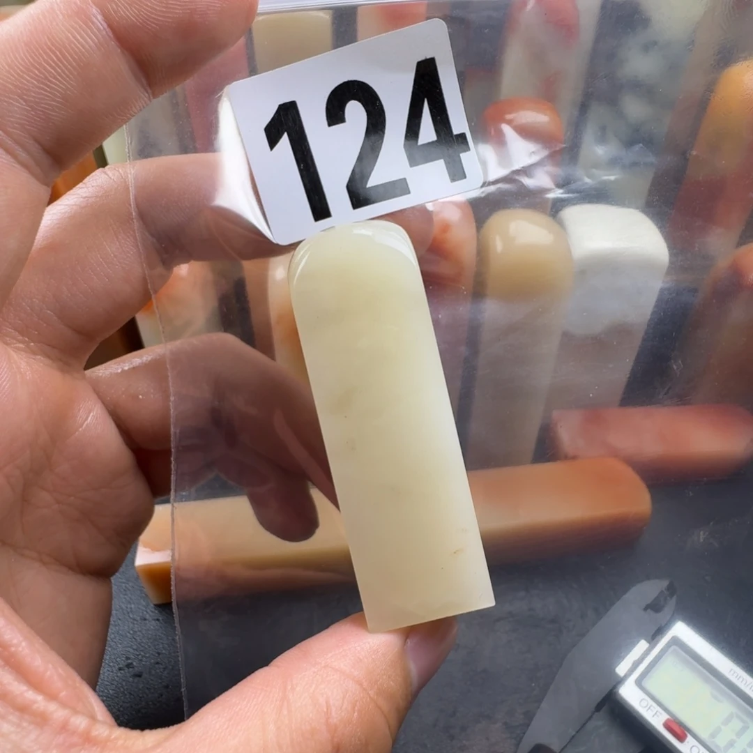 见***空老挝石uhnhnnnnnnnmm