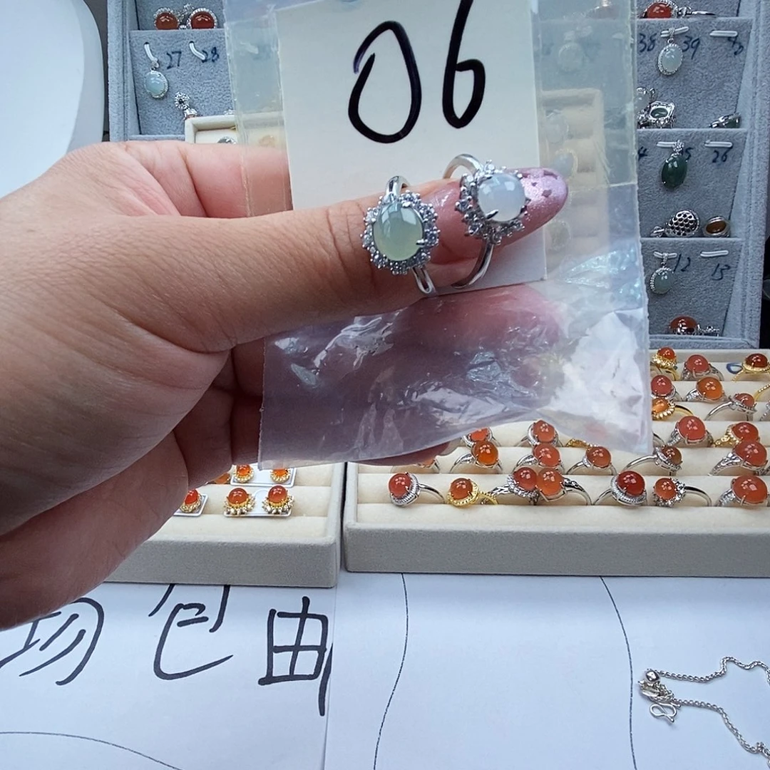 翡翠未镶嵌戒指缅甸
