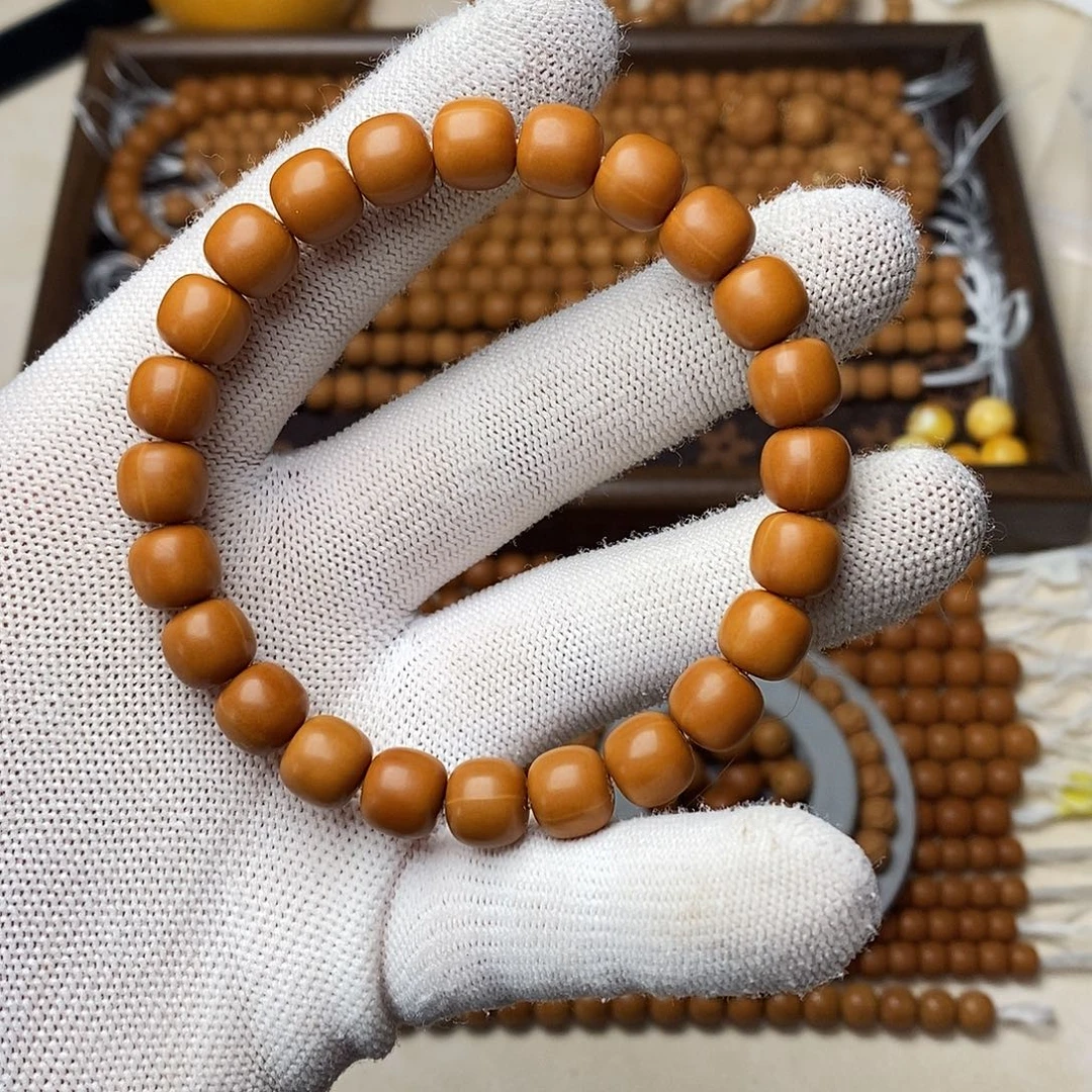 吊坠猴头核桃镶嵌两个老型