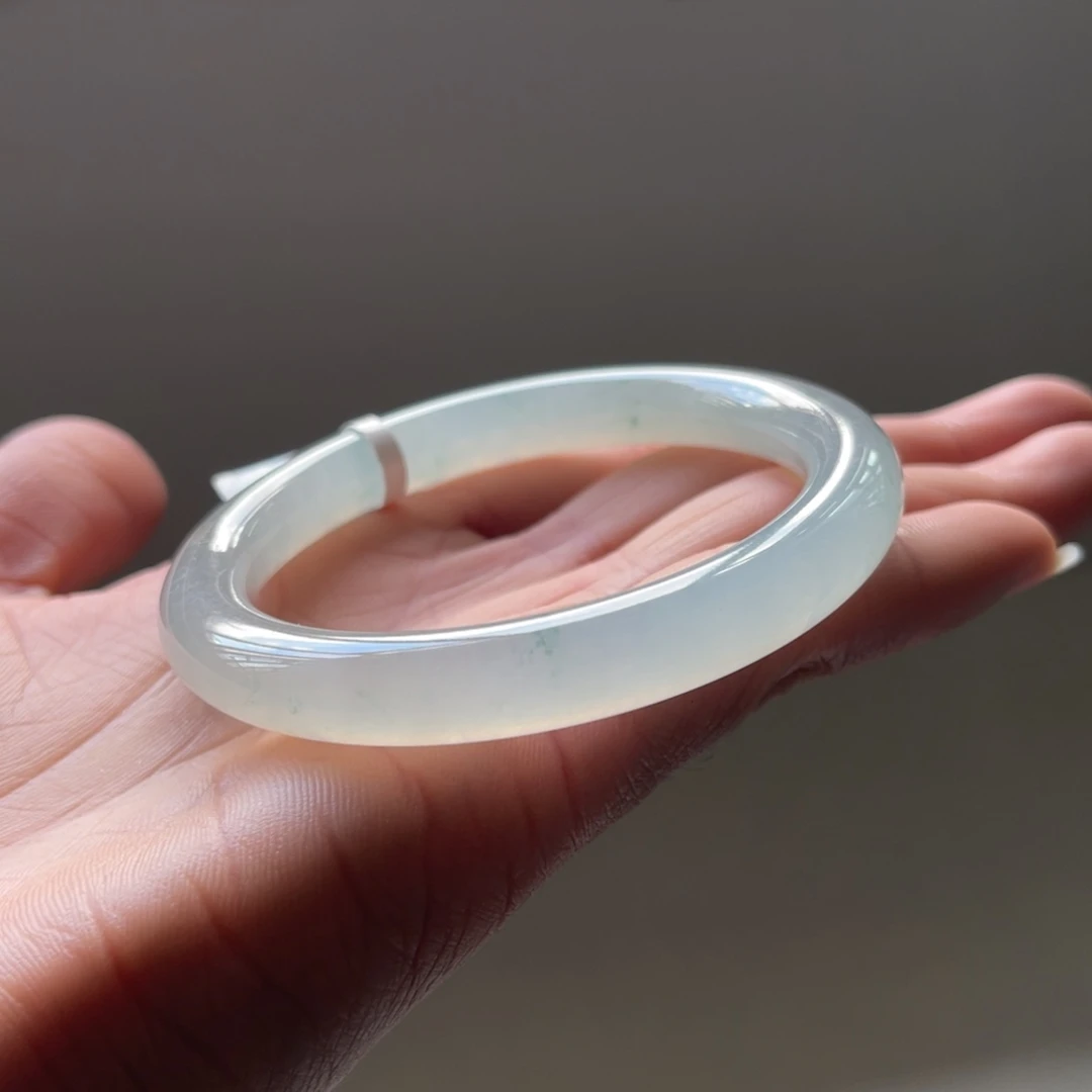 翡翠未镶嵌手镯54.8圈三天鉴赏期