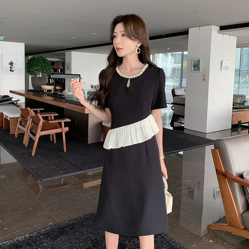 【奢姿】大码女装2025夏季气质镂空连衣裙胖妹妹荷叶边设计时尚裙子