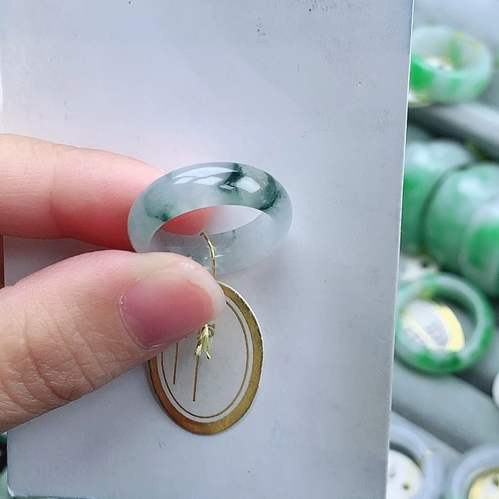 翡翠未镶嵌戒指12号