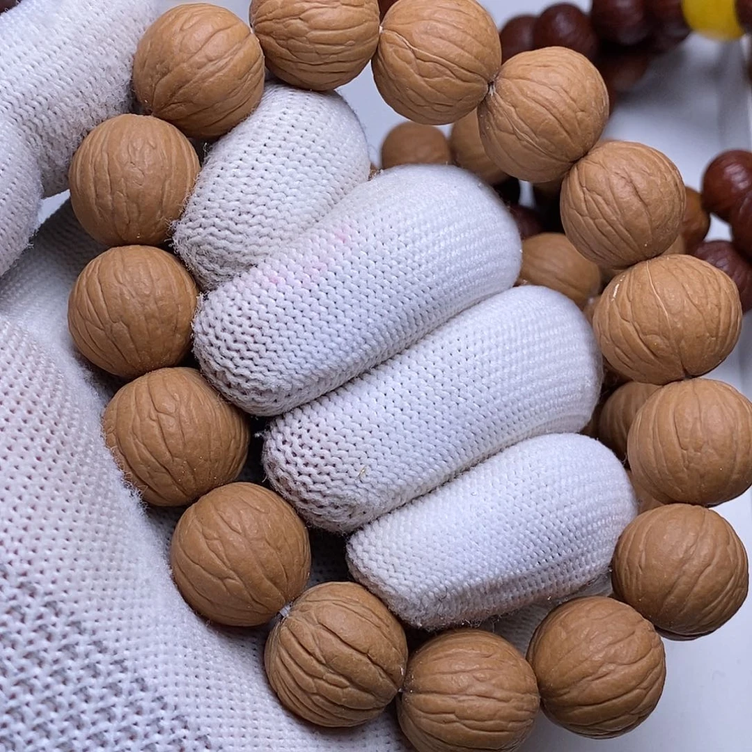 猴头核桃吊坠扁圆凤羽