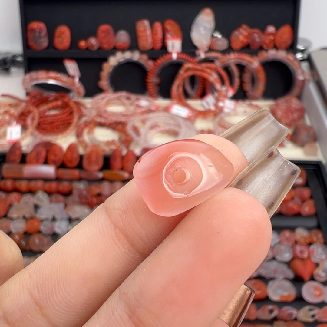 南红玛瑙未镶嵌颈饰藏扣