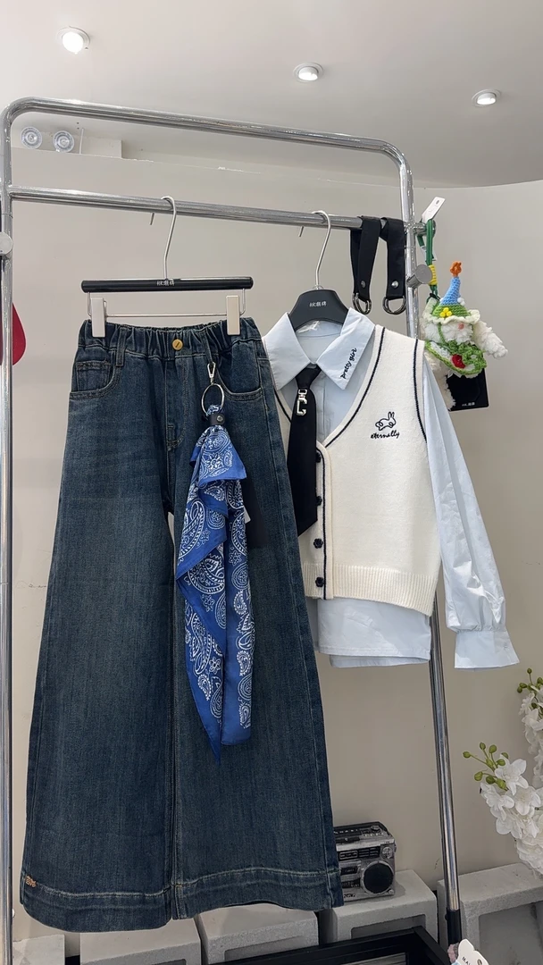 【HK潮牌牛仔裤】中大童秋季牛仔裤百搭宽松休闲裤8236