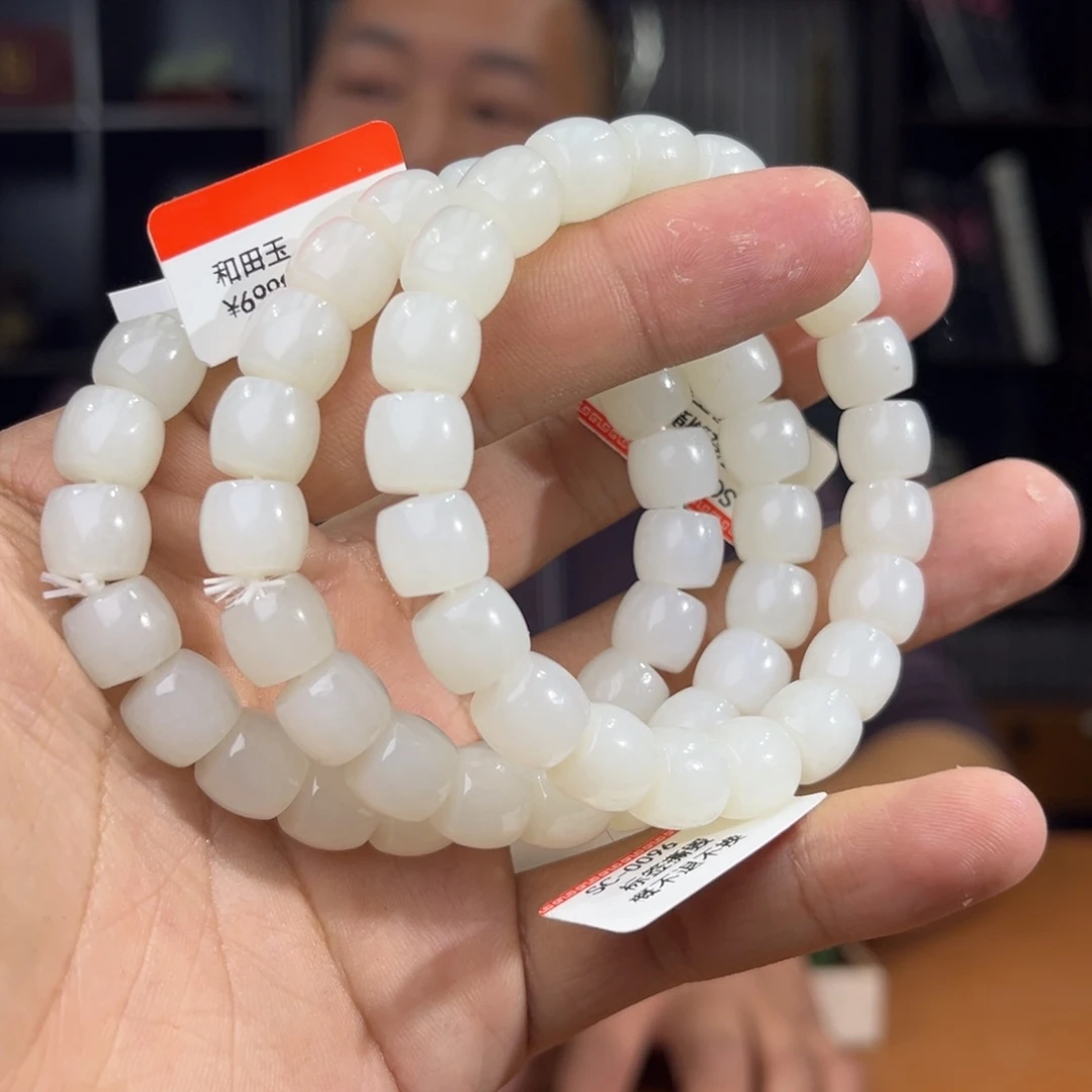 和田玉挂件未镶嵌纯天然新疆黑山10多样性发其一