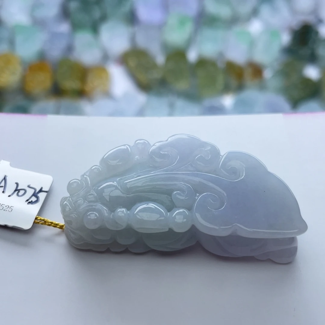 翡翠颈饰未镶嵌貔貅