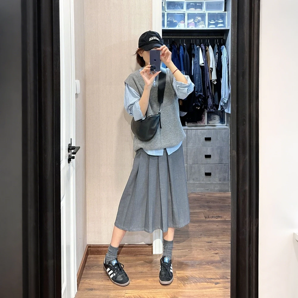 韩版时尚宽松坎肩v领无袖针织马甲秋冬新款休闲条纹衬衫两件套装