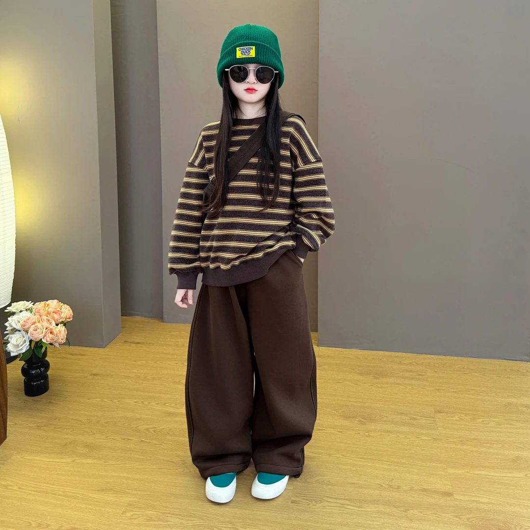 女童秋冬款一体绒韩版2025洋气中大童加绒加厚条纹卫衣休闲裤套装