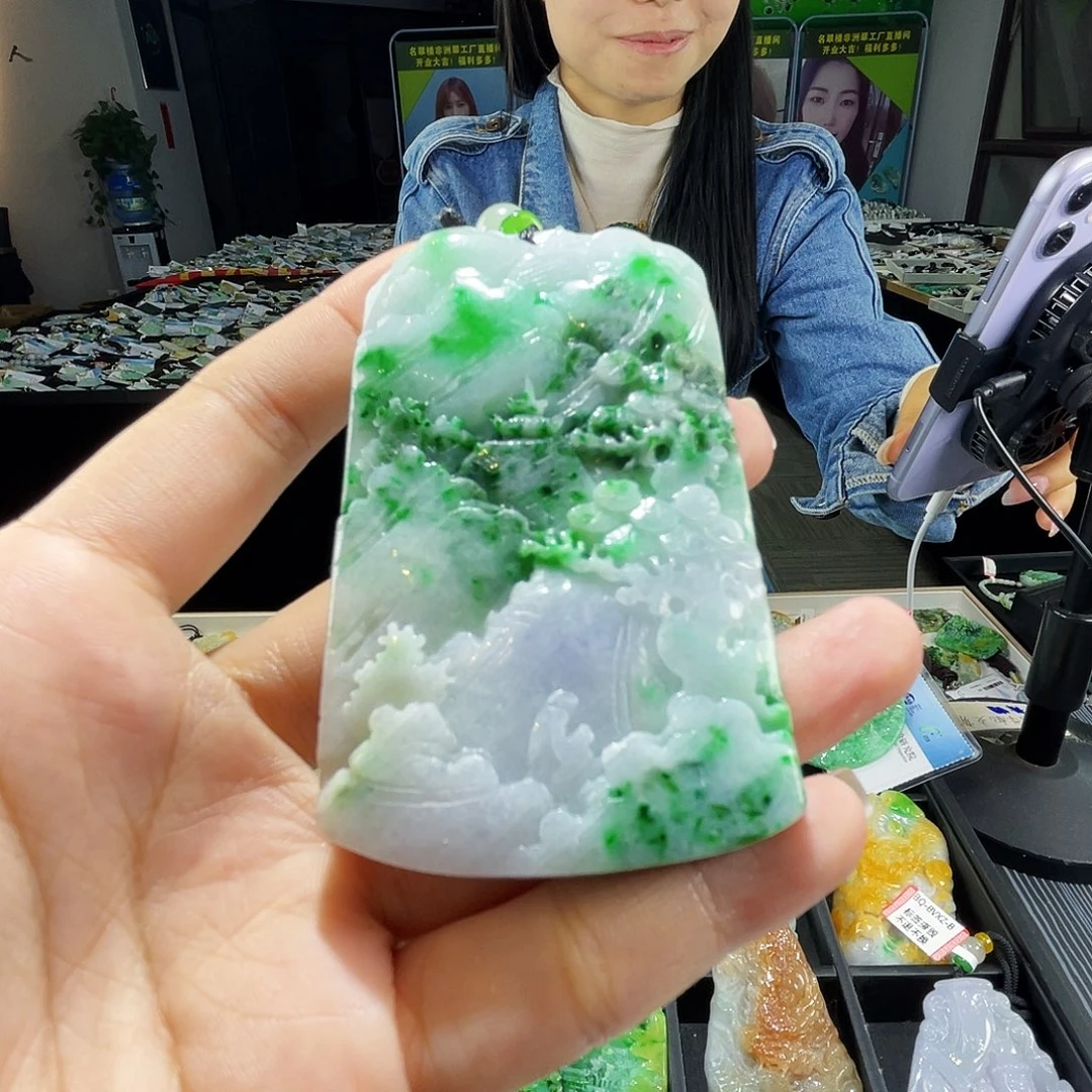 颈饰未镶嵌翡翠一