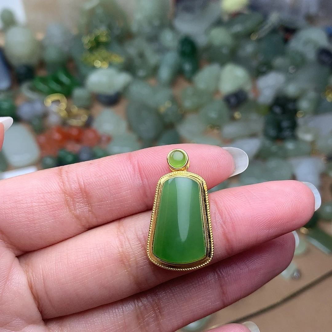 和田玉吊坠银S925镀金镶嵌宝****石