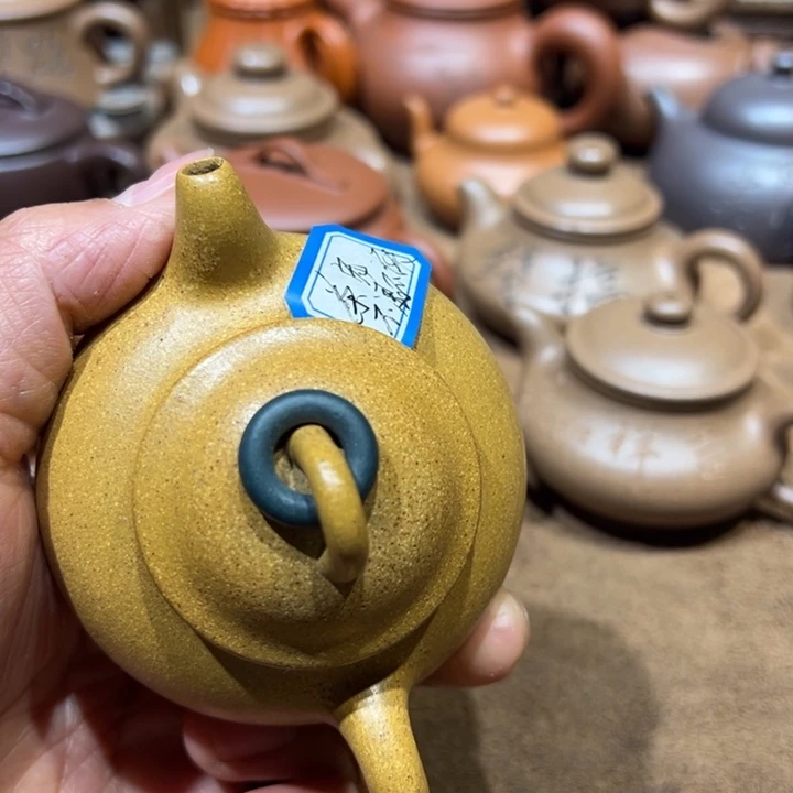 紫砂茶壶?*?宜兴紫砂