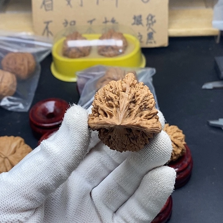 大***哥吊坠文玩核桃磕碰不退不换