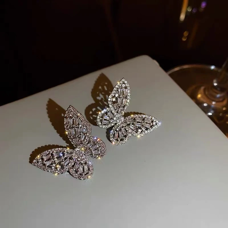 铜合金耳饰 blingbling水钻立体夸张大蝴蝶耳钉耳环潮气质银针夏