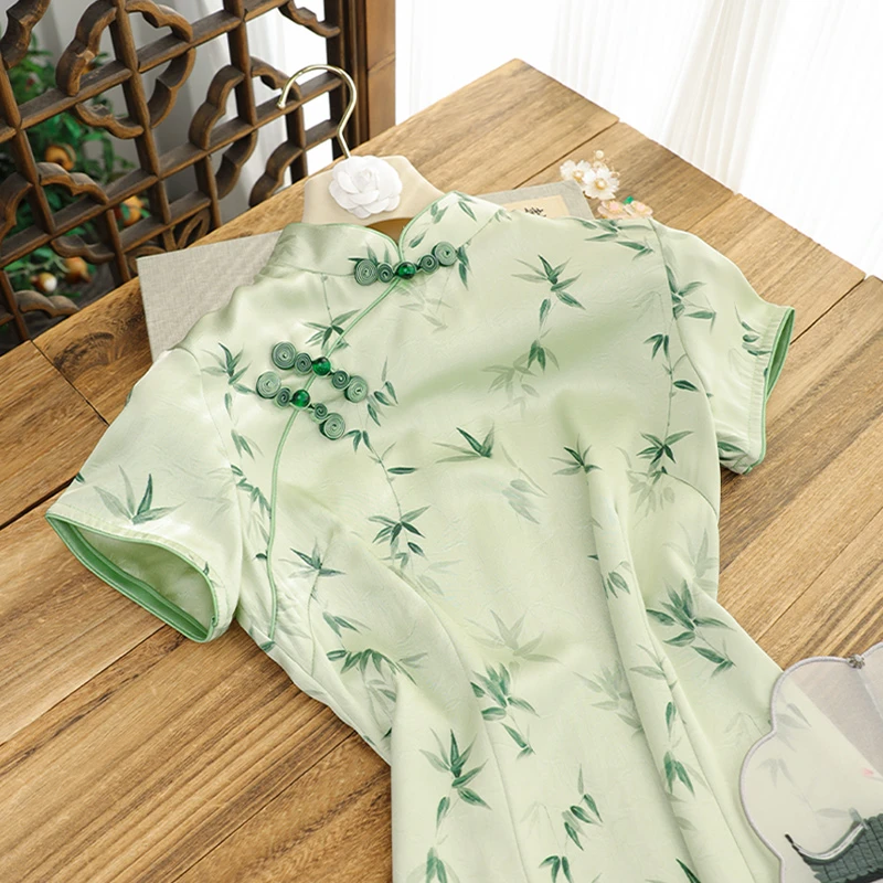 俏娘鱼新中式旗袍改良新款高贵气质优雅日常可穿绿色碎花短袖国风