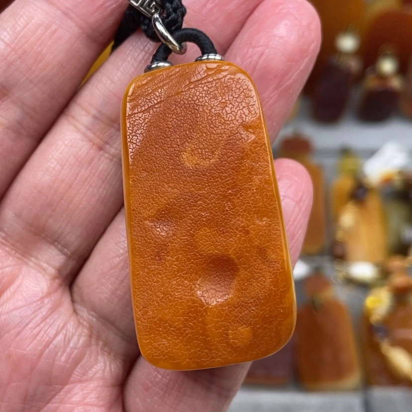 【闪购商品】未镶嵌颈饰琥珀