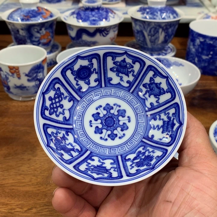 柴窑青花缠枝八宝主人杯