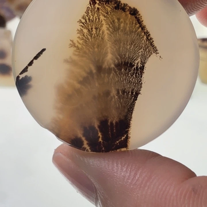 玛瑙/玉髓未镶嵌珠宝半成品