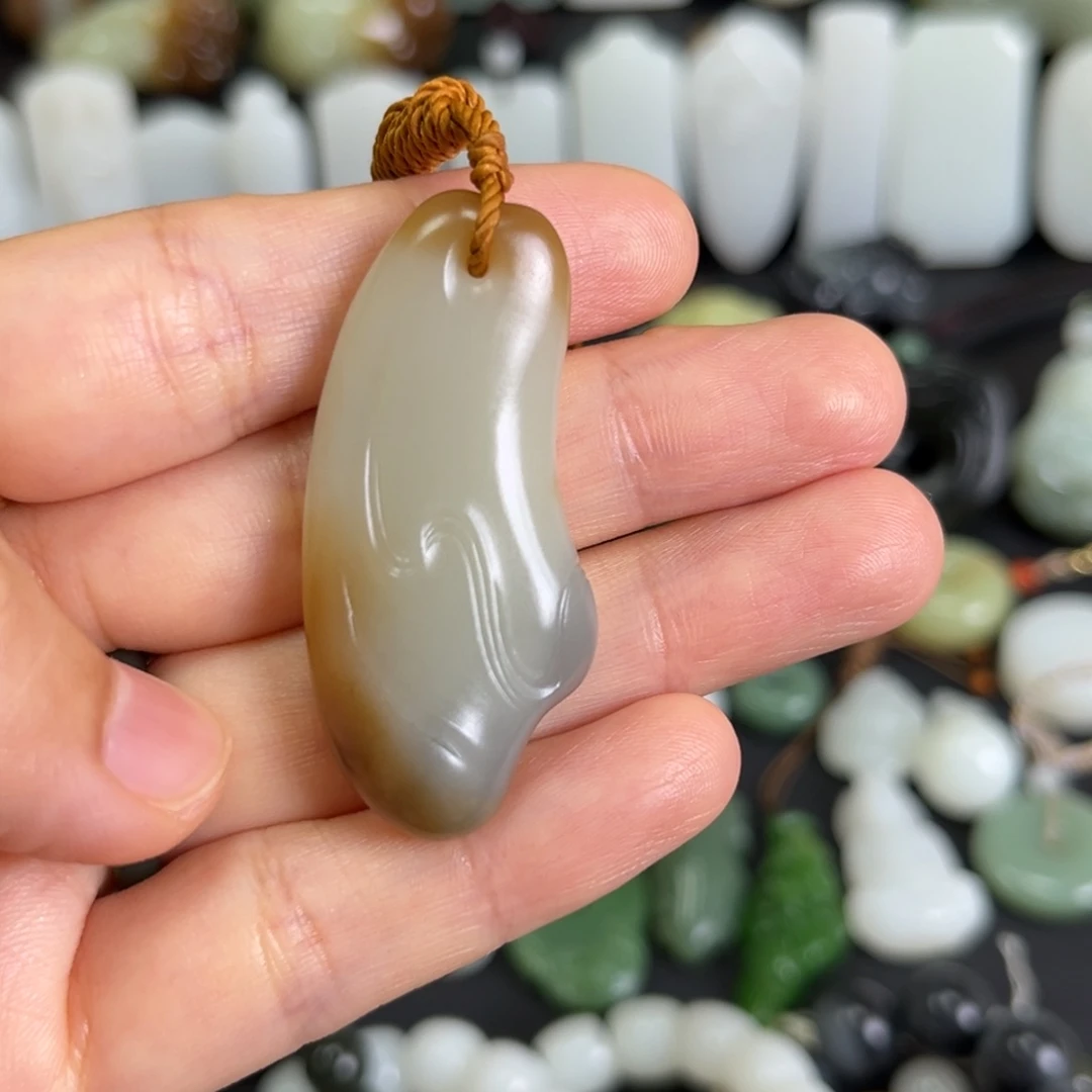 卡***王和田玉未镶嵌吊坠(赠链)