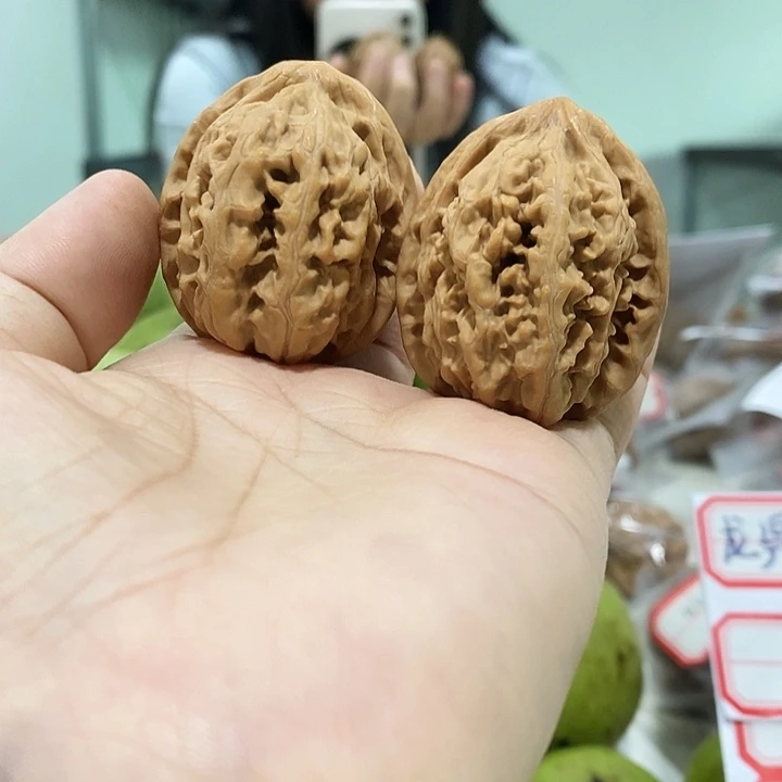 文玩核桃吊坠凤凰台35修