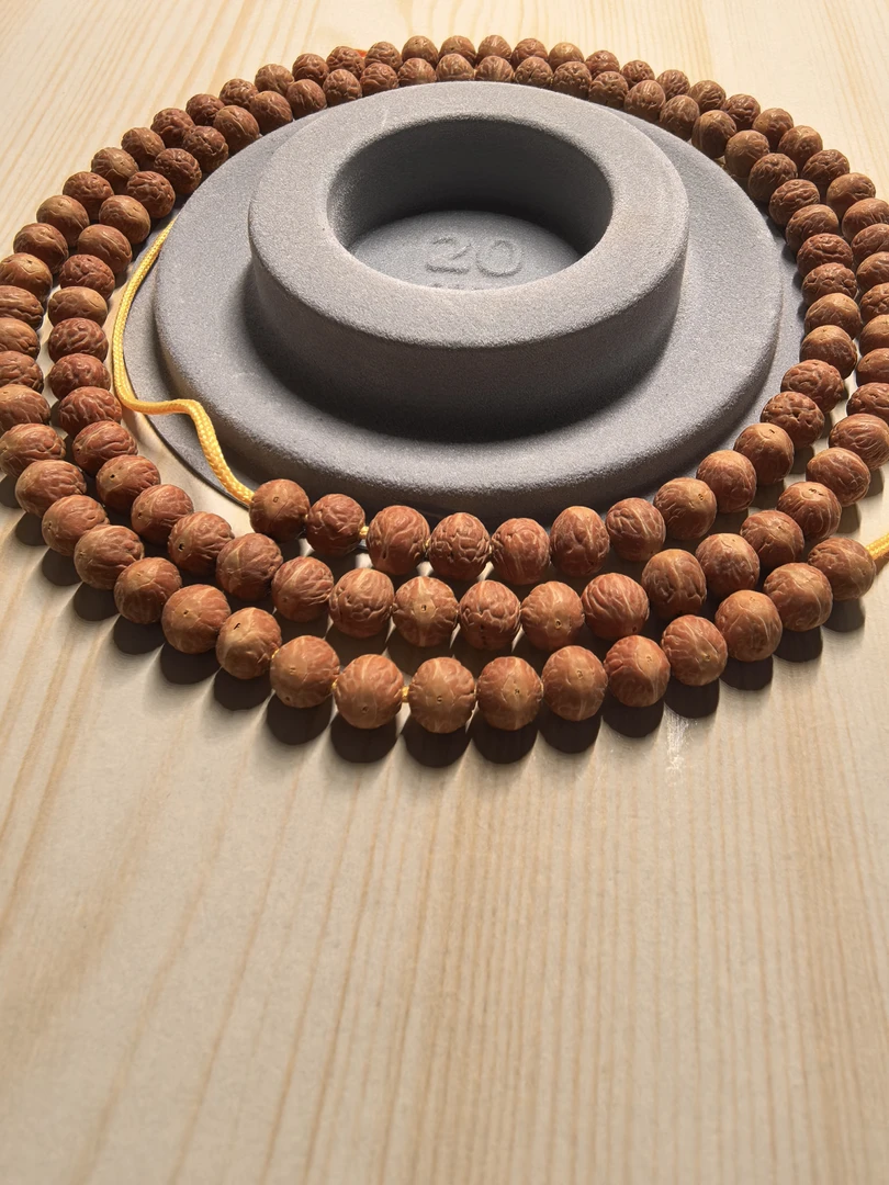 国产凤眼菩提（酸枣核）黄金大眼睛116颗，7.8-8.0配尼泊尔龙眼。